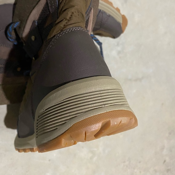 NWOT Columbia womens Meadows™ Shorty Omni-heat™ 3d Mid Calf Boot - Picture 7 of 8